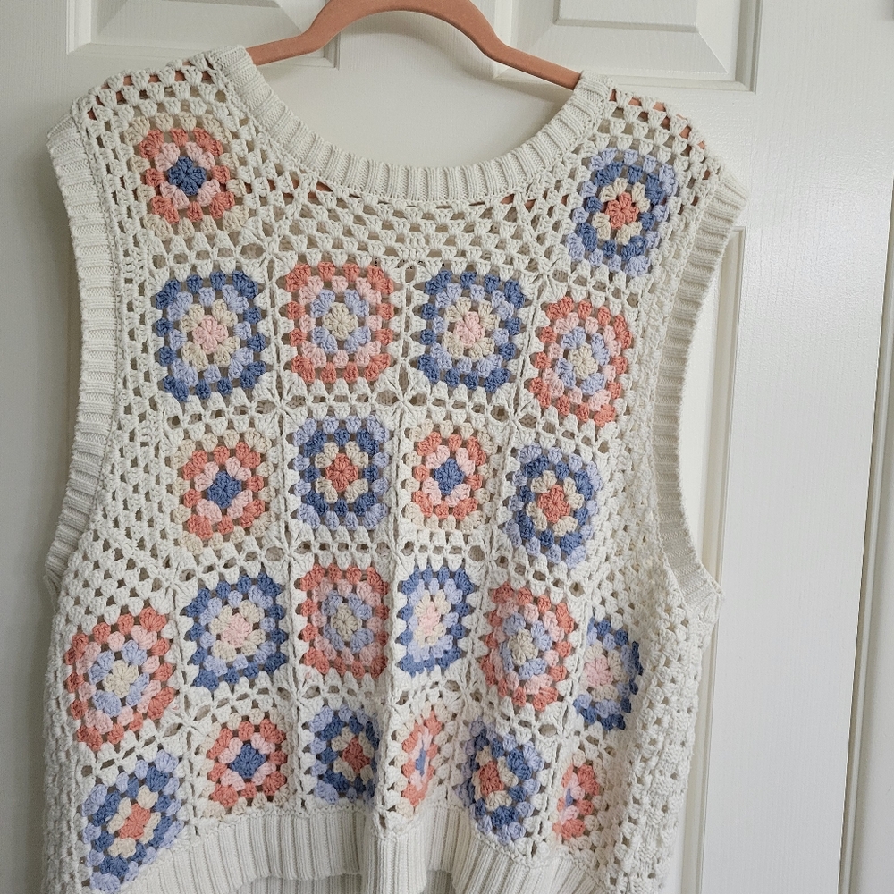 Lucky Brand Women's Granny Square Crochet Vest - Picture 12 of 16
